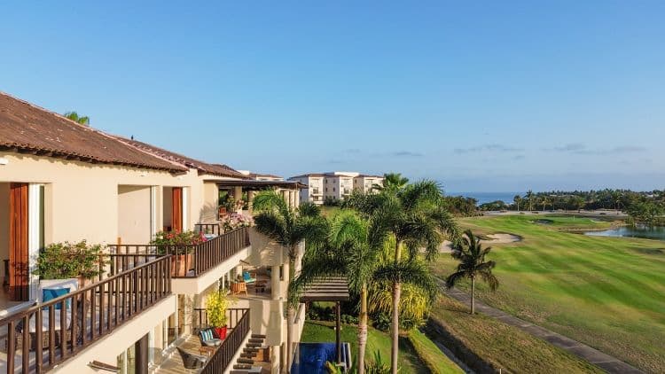 El Encanto